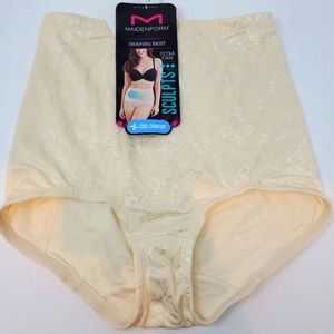 Maidenform sculpting brief L nude shapewear